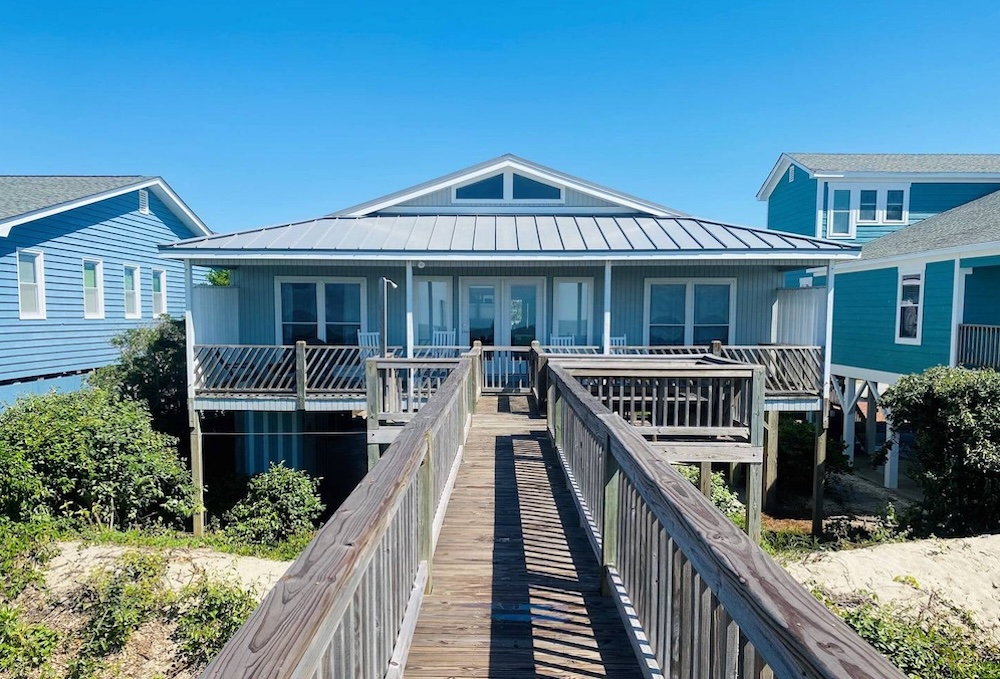 king of the sea home on holden island